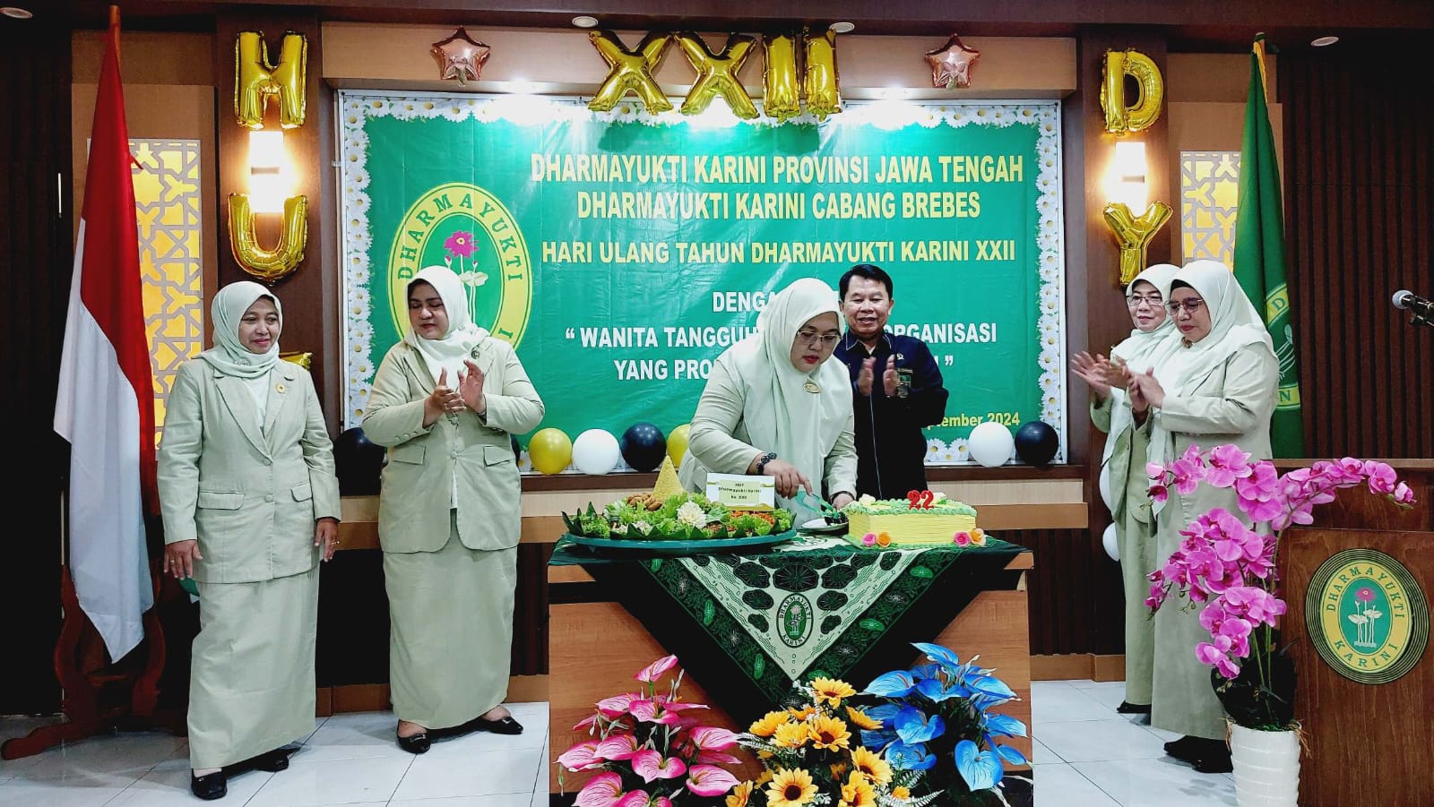 HUT DYK XXII 10