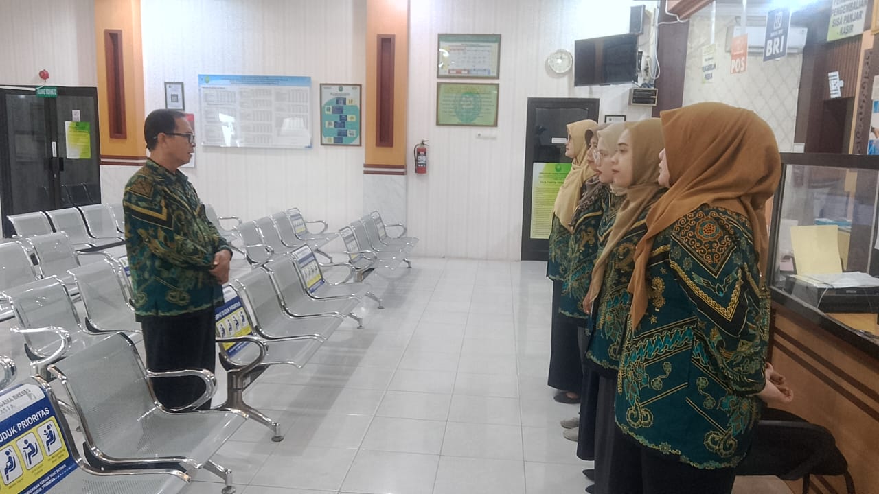 brifing kamis